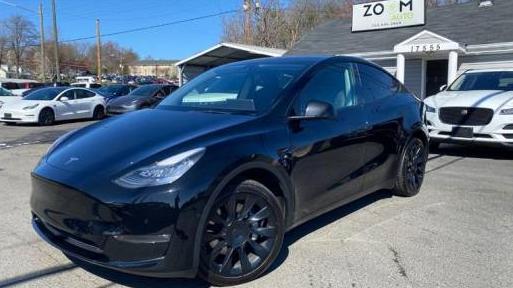 TESLA MODEL Y 2022 7SAYGDEE8NF307728 image